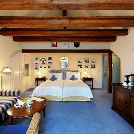Unique Innere Enge Hotel 4*