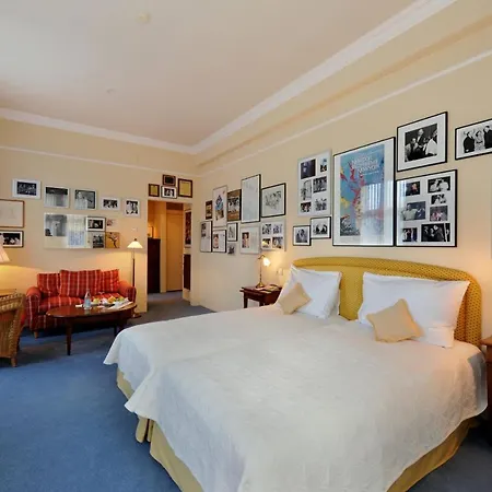 Unique Innere Enge Hotel Berna