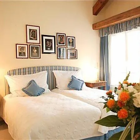 Unique Innere Enge Готель