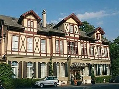 Unique Innere Enge Hotell 4*