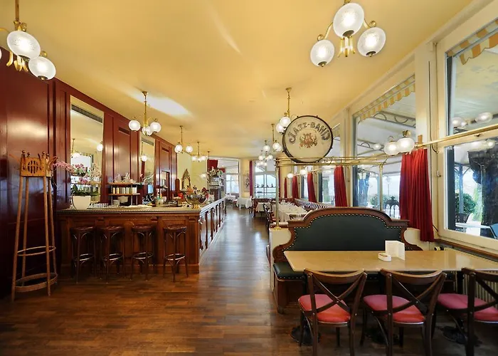 Unique Innere Enge 4*